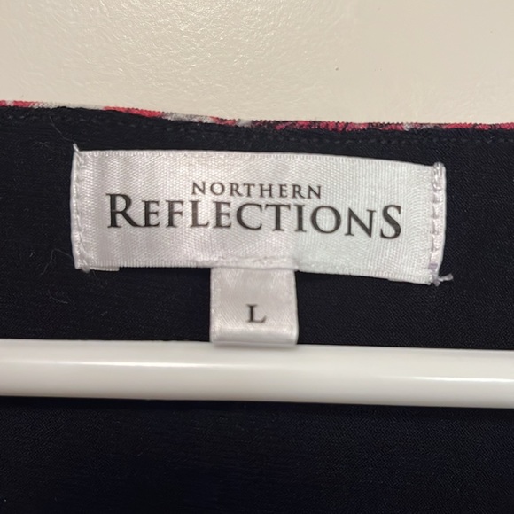 Northern Reflections Top - Picture 3 of 5